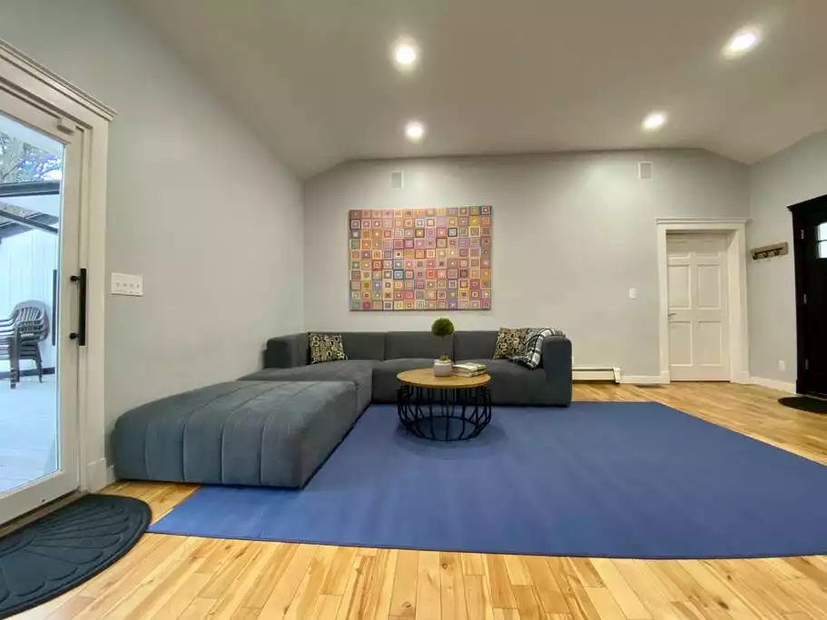 Spacious living room Spacious living room - Cozy chalet w/ cool game room, fast internet, A/C - Lexington