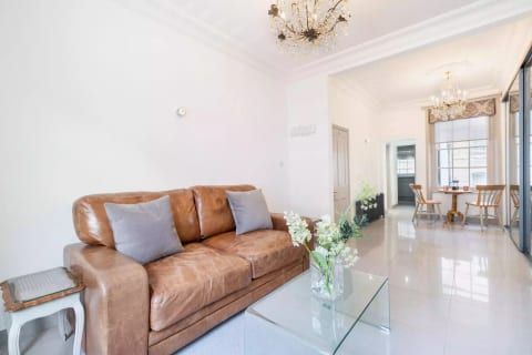 POSH LONDON VICTORIA/BELGRAVIA STUDIO