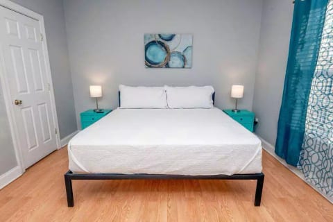 Master Bedroom. King Helix Moonlight Luxury Mattress!