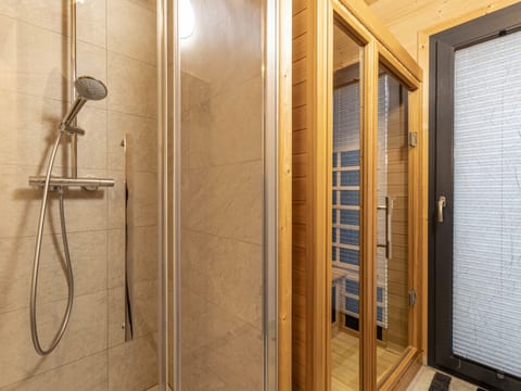Superior #2 mit IR-Sauna & Sprudelbad