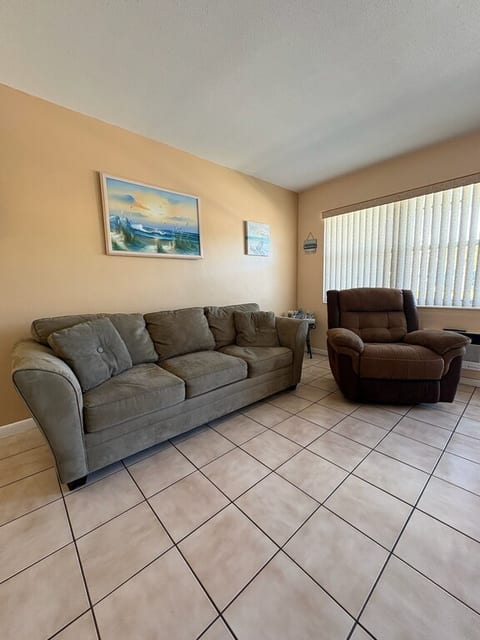 Living room would pull out memory foam mattress