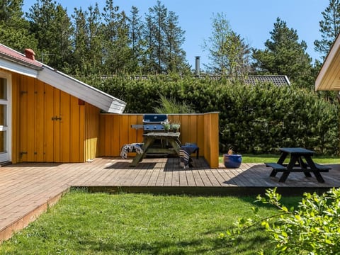 "Vetle" - 2.8km from the sea
