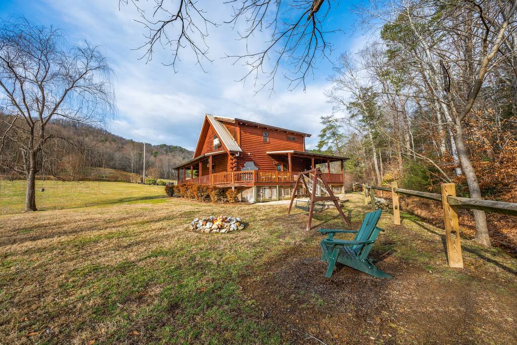 Hang out by the firepit and gaze the stars at night