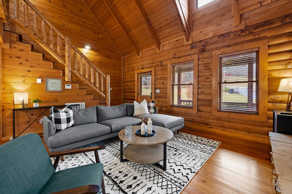 Lounge area with plenty natural sunlights