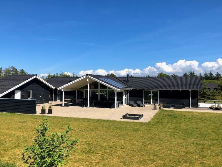 ancel-1-7km-from-the-sea/