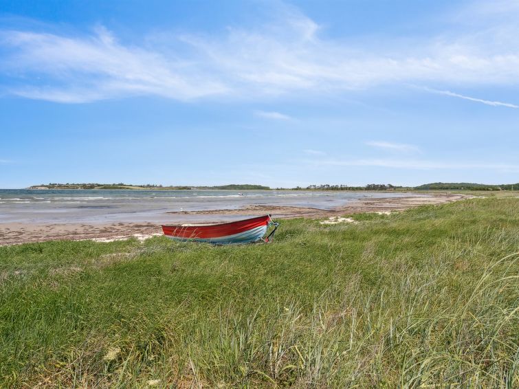 sazur-75m-from-the-sea/