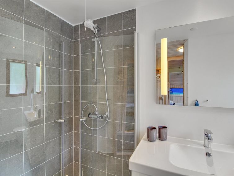 cristina-from-the-sea/