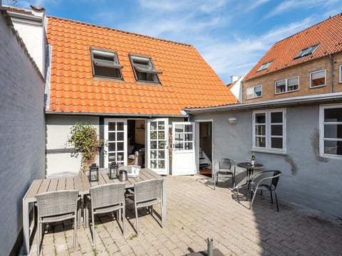 "Zezilie" - 500m from the sea