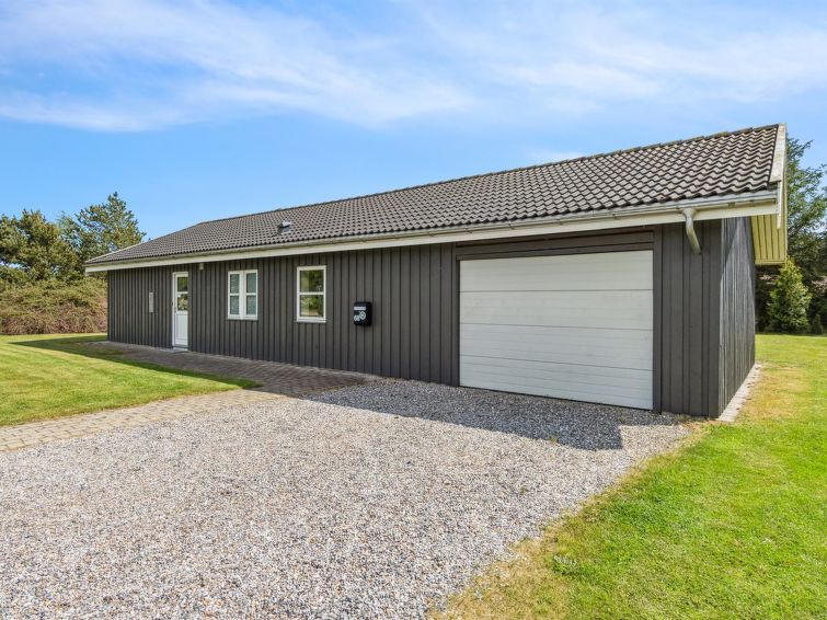 ljupco-500m-to-the-fjord/