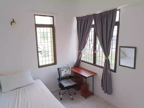 Gelugor Condo - Penang Bridge View