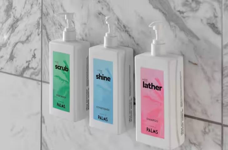 luxe-studio-balcony-strip-view-no-resort-fee/