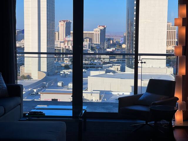 Luxe Studio  | Balcony Strip View  | No Resort Fee