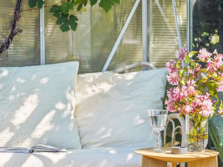 lelle-350m-from-the-sea/