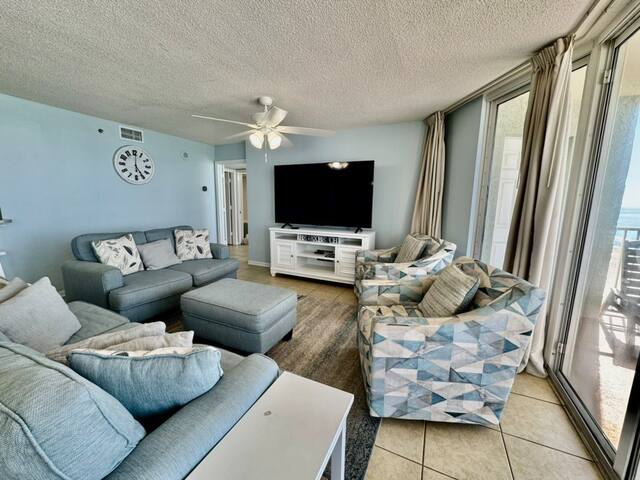 Nice size living room with queen sleeper sofa