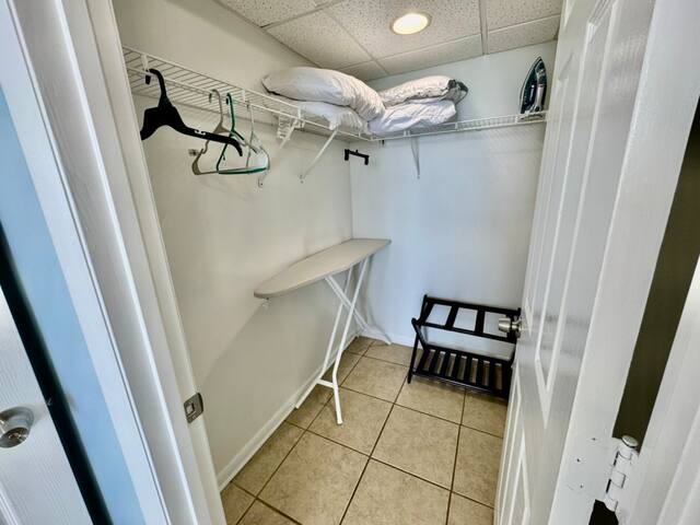 Closet for king bedroom