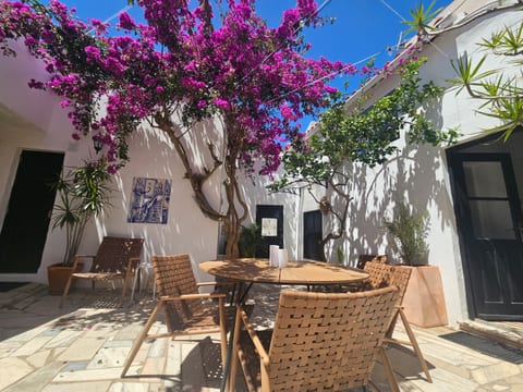 Private courtyard