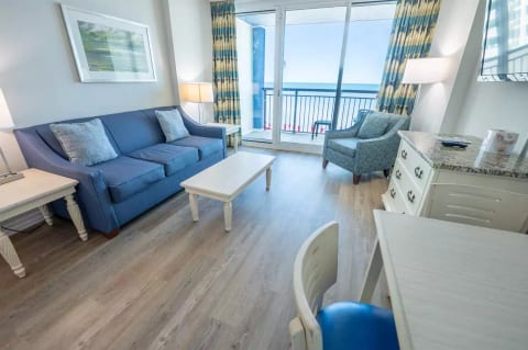 Direct Oceanfront, Beautifully Decorated