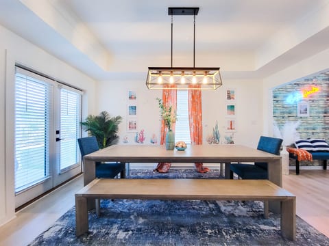 Huge Dining Room with Comfortable Seating for a Large Group