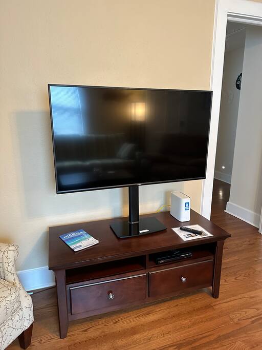 Calypso House- East Hill -9 Miles from the Beach! - Pensacola Calypso House- East Hill -9 Miles from the Beach! - Pensacola