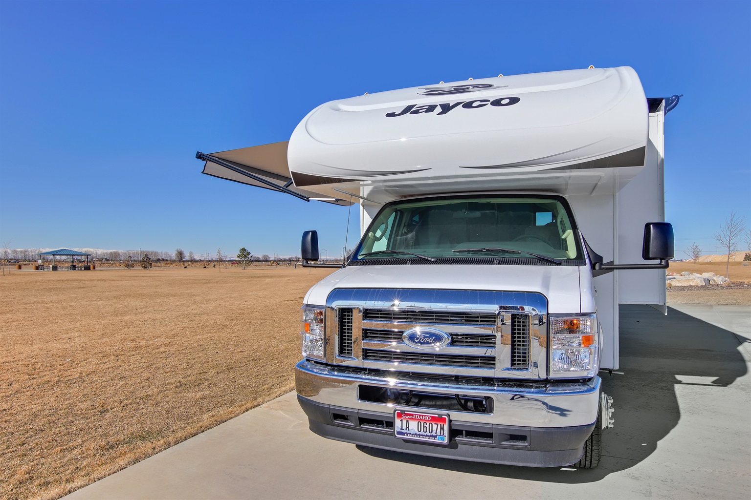 2022-luxury-jayco-redhawk-with-solar-and-bunk-beds-cy/