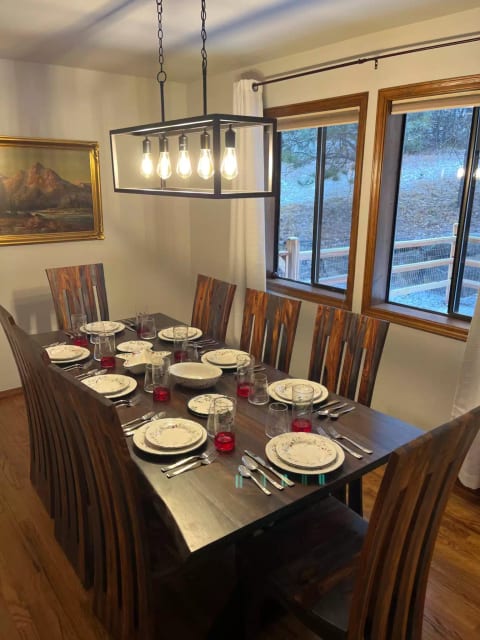 The Bair’s Den