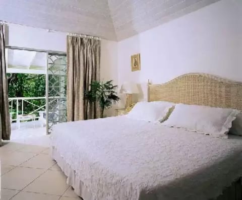Bluff Cottage - Sandy Lane Estate