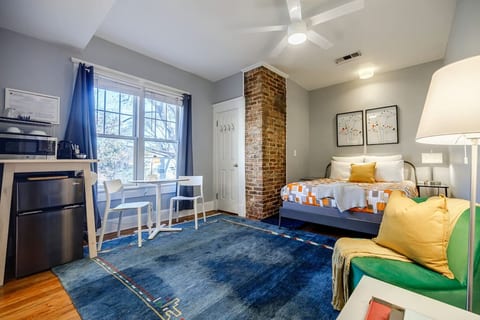 Comfy Studio with everything you need!