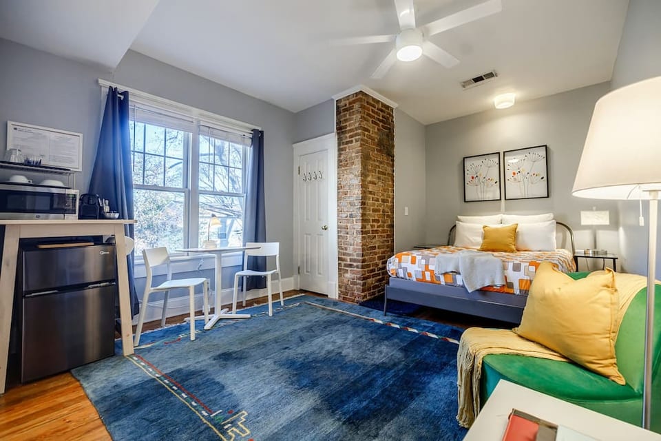 Comfy Studio with everything you need!