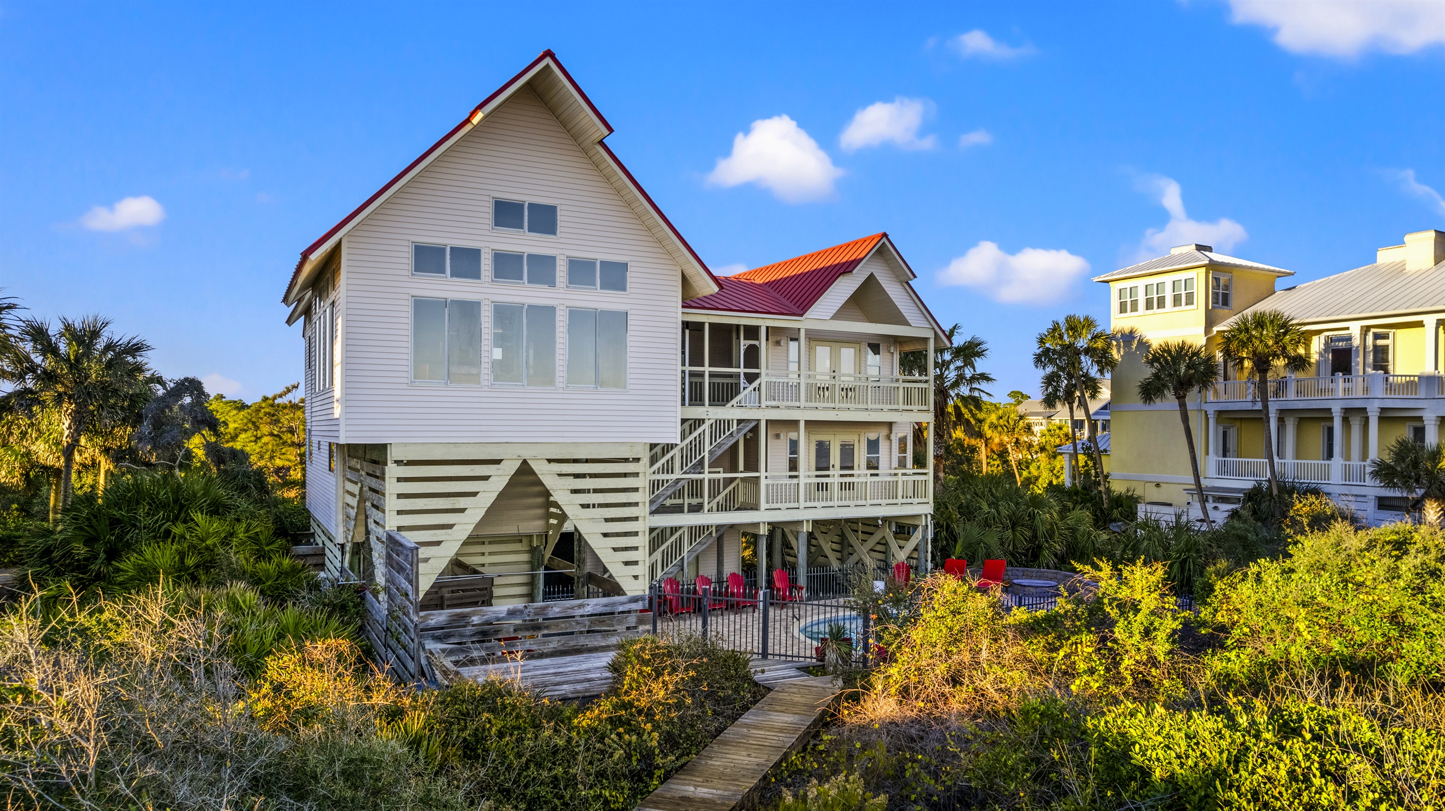Exterior Exterior - Family Beachfront Oasis - Eastpoint