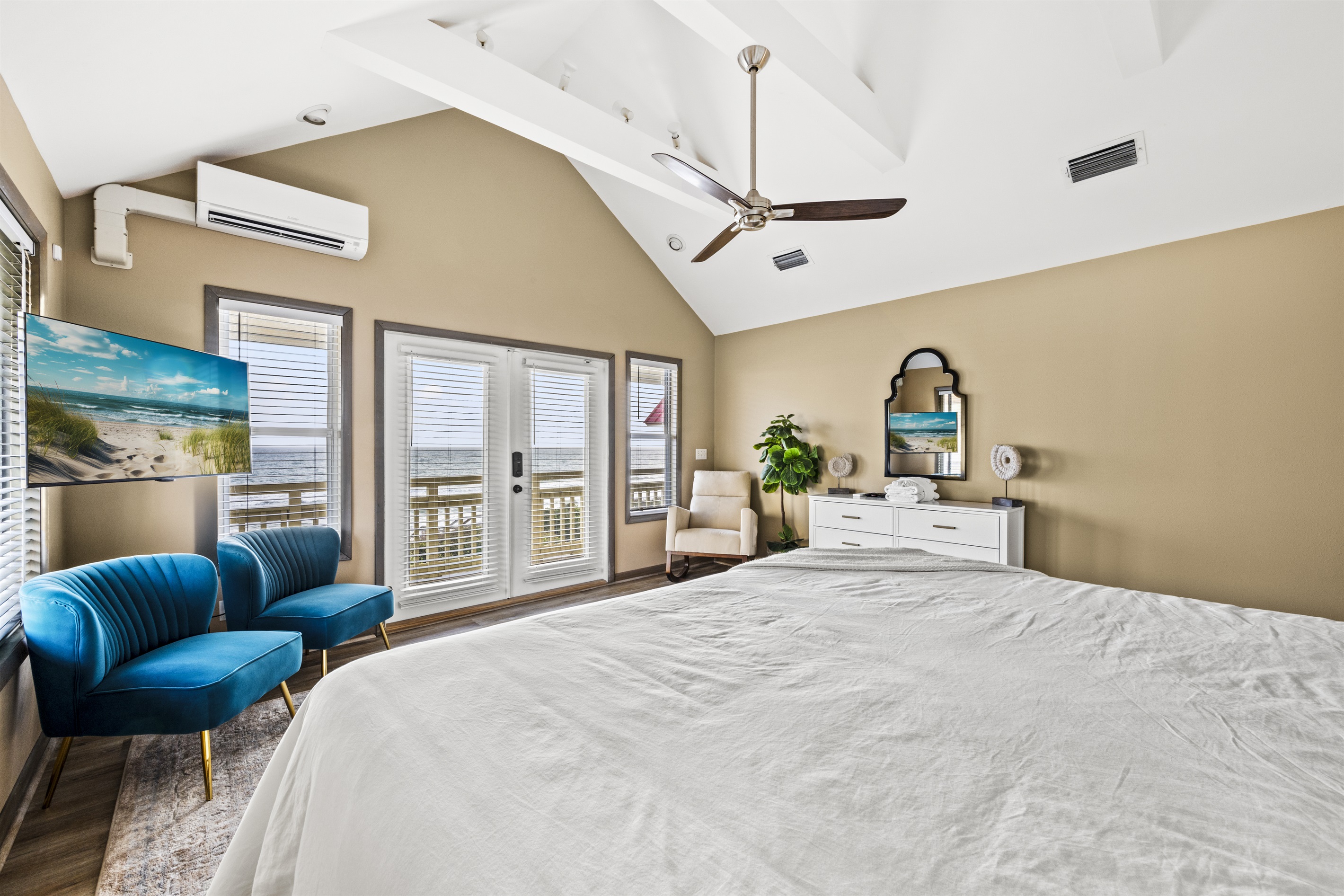 3 king bedrooms feature Sleep Number beds. 3 king bedrooms feature Sleep Number beds. - Family Beachfront Oasis - Eastpoint