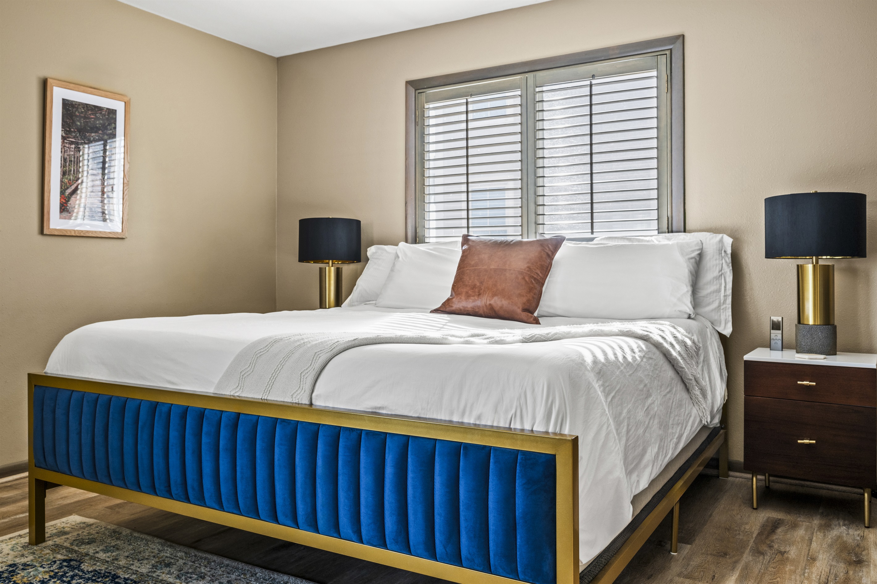 Third king guest bedroom connects to a bathroom and deck.Modern amenities and plenty of storage in this spacious king bedroom. The room is designed for comfort and functionality, featuring amp Third king guest bedroom connects to a bathroom and deck.Modern amenities and plenty of storage in this spacious king bedroom. The room is designed for comfort and functionality, featuring amp - Family Beachfront Oasis - Eastpoint