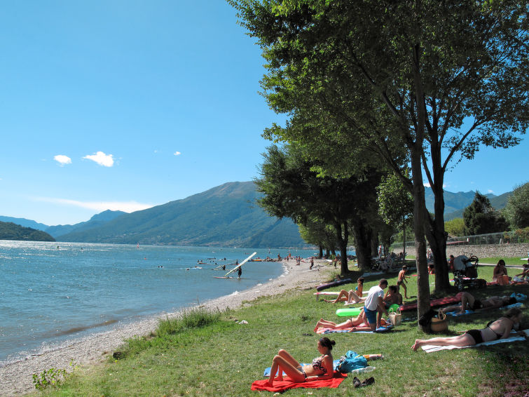 Beach - Carmen - Domaso