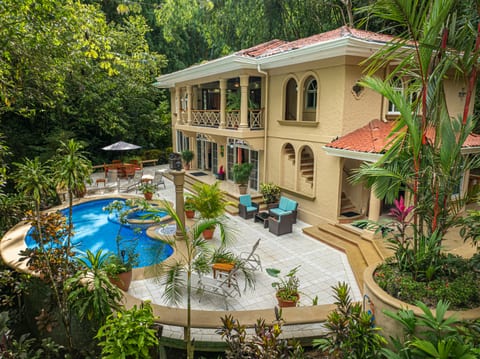 Casa Bamboo