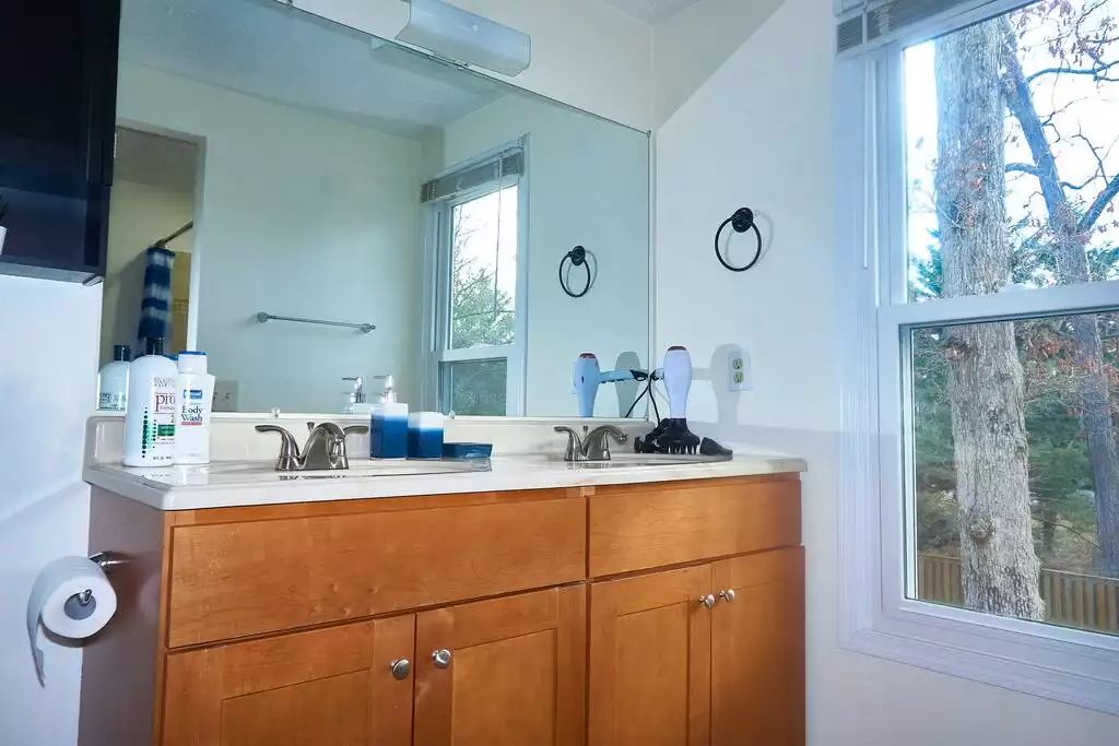 Exquisite & Immaculate 5BD in Best Location - Fairfax