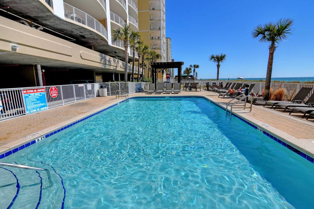 Pool is heated in the winter 