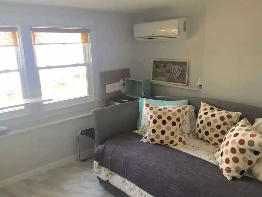 Tiny studio by the Annisquam River