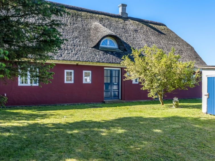 kielo-10km-from-the-sea/