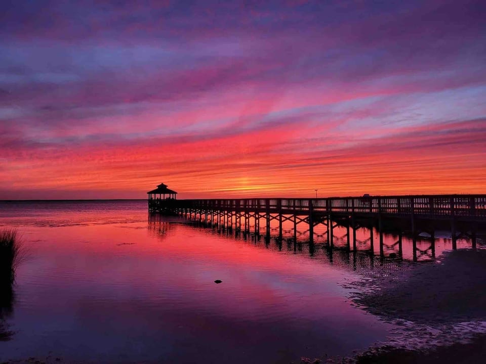 Sound-N-Beachy *OBX* 3 Bed 2 Bath with Bunk Room image 1