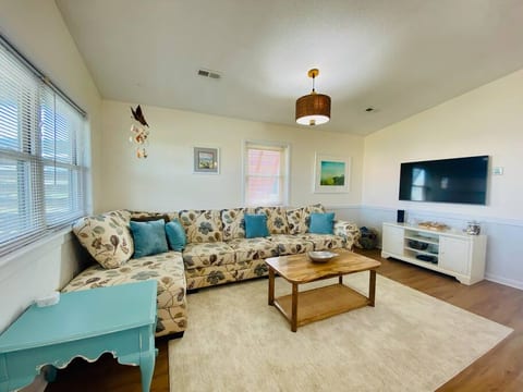 Living Room with 55" smart TV