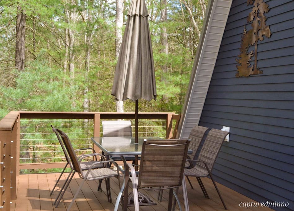 Cozy Woodland A-Frame Cabin — Sleeps 6 Guests