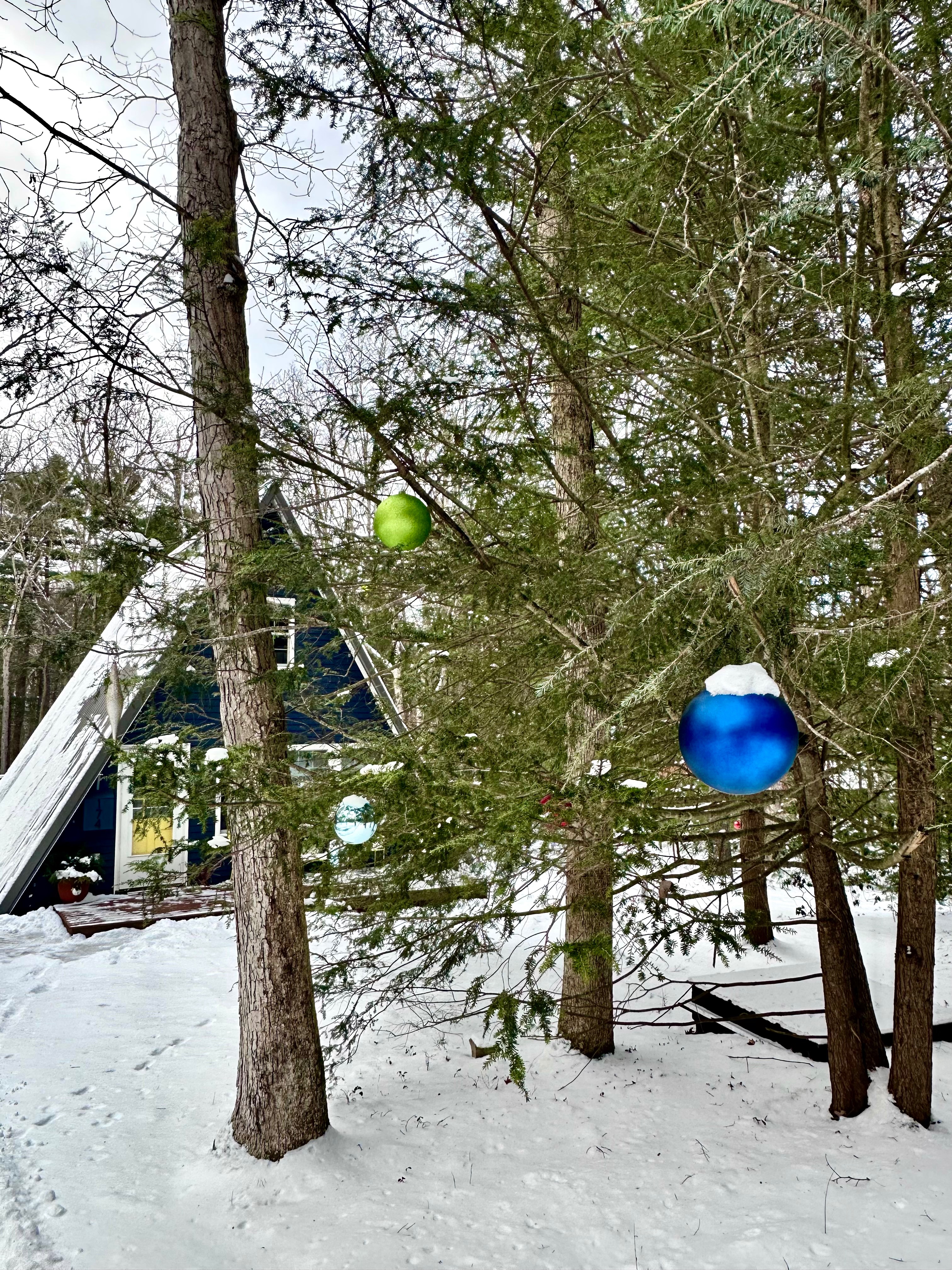 Cozy Retreat A-Frame Cabin In the Woods Sleeps 6