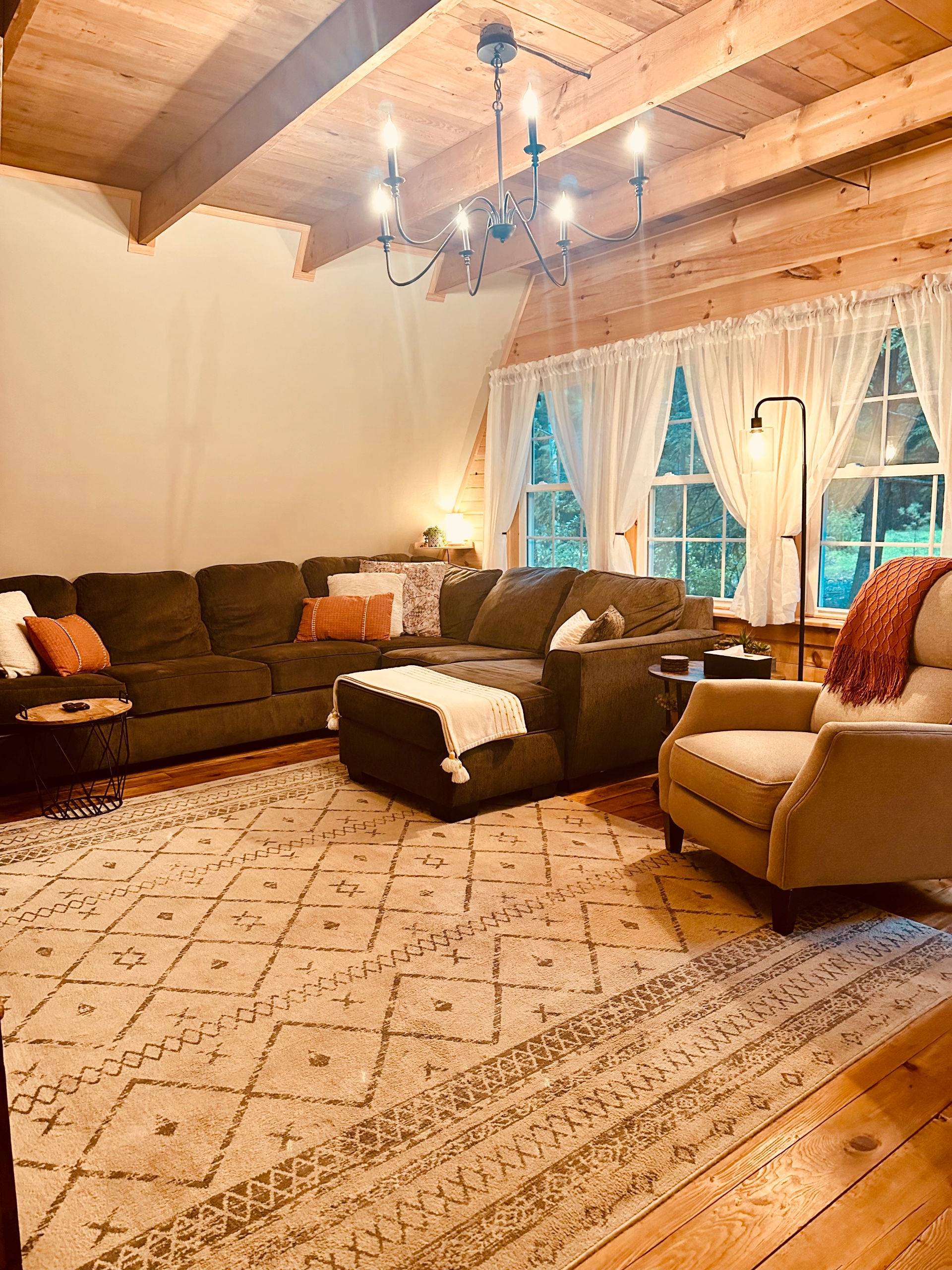 Cozy Woodland A-Frame Cabin — Sleeps 6 Guests