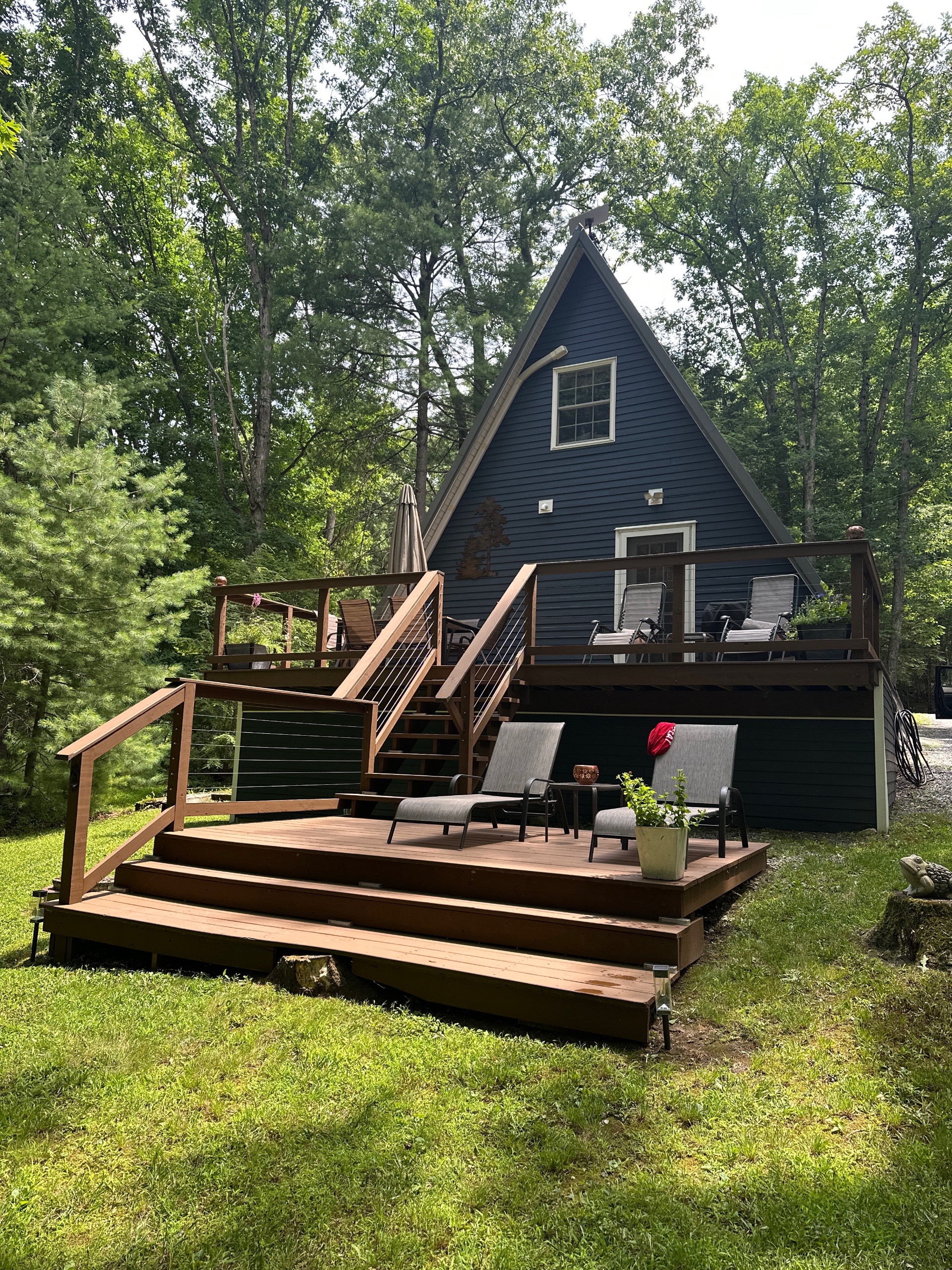 Cozy Woodland A-Frame Cabin — Sleeps 6 Guests
