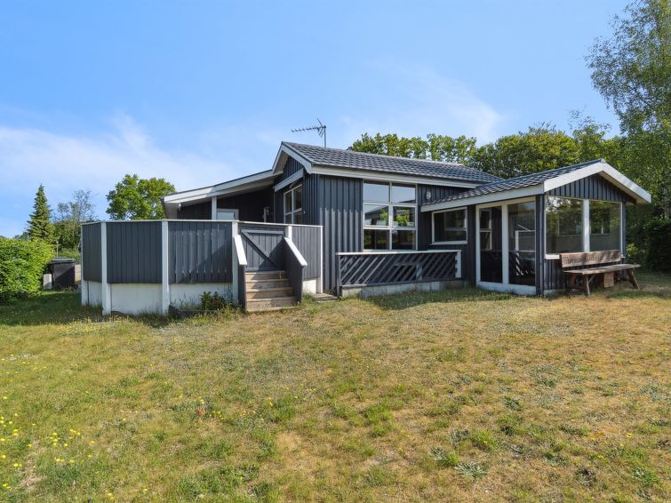 rafn-550m-from-the-sea/