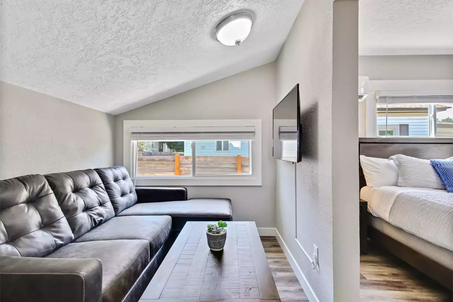 The Cozy Contemporary Cottage Home in Nampa Idaho - Nampa