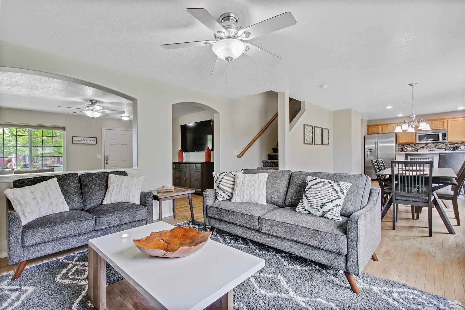 beautiful-meridian-4-bedroom-private-home/