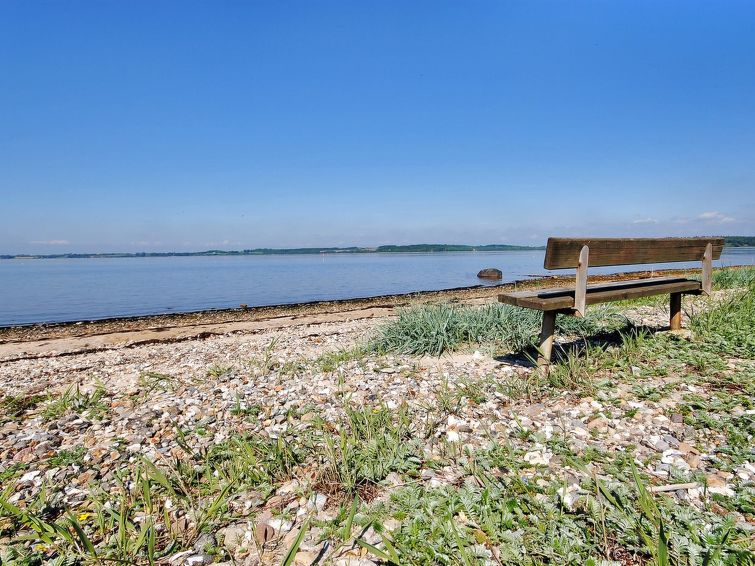 eloise-50m-to-the-fjord/