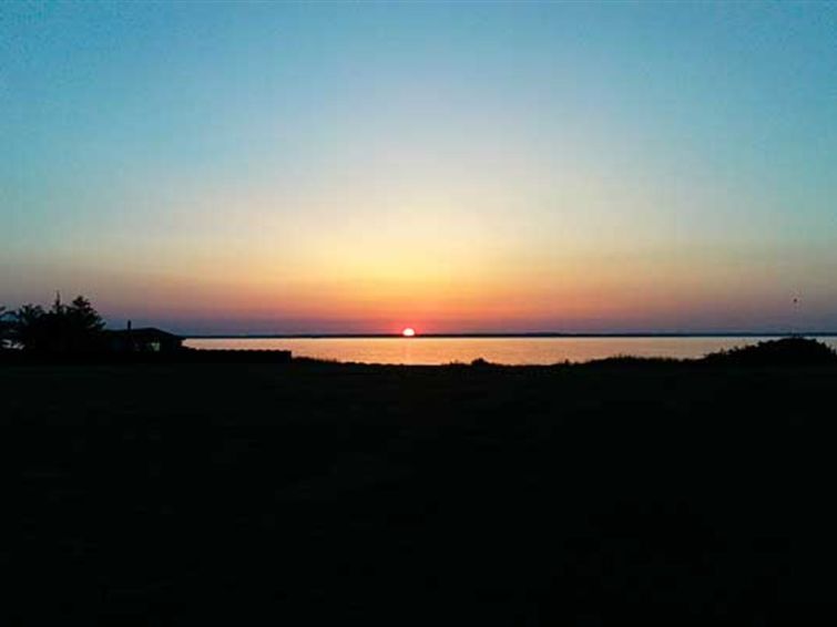 daniela-300m-from-the-sea/