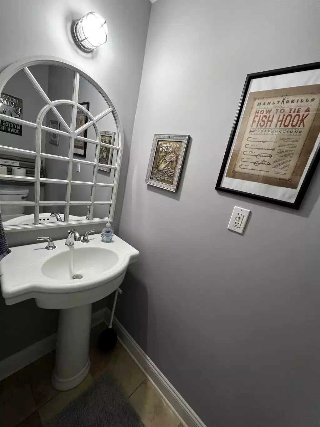 Half Bath in the hallway - Rustic Retreat - Luray