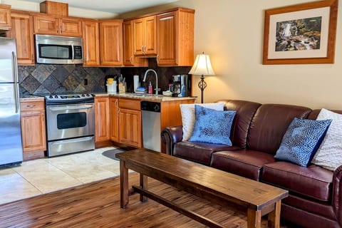 Starboard Cabana - Unit 2